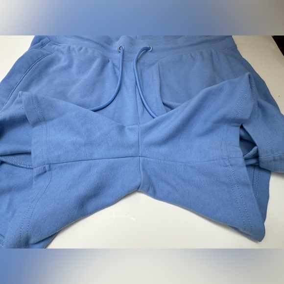 Alphalete Shorts - Picture 4 of 4